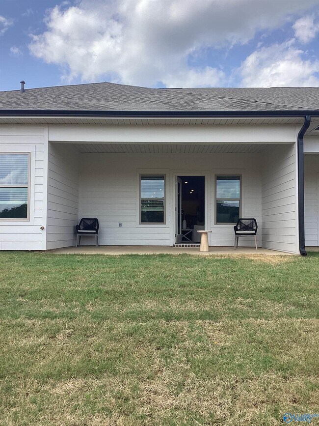 Building Photo - 231 Paca Ln