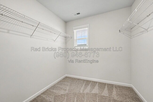 Building Photo - 3914 Townes Blvd