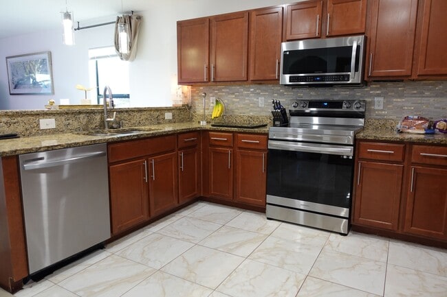 Building Photo - 11808 Thicket Wood Dr