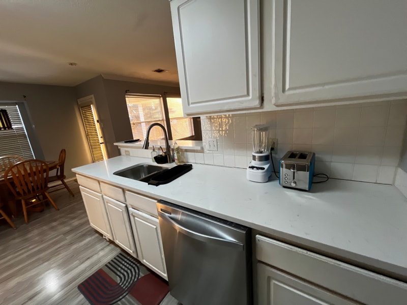 Building Photo - 1005 Betty Baker Cove