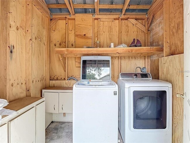 Building Photo - 1008 E 24th Ave