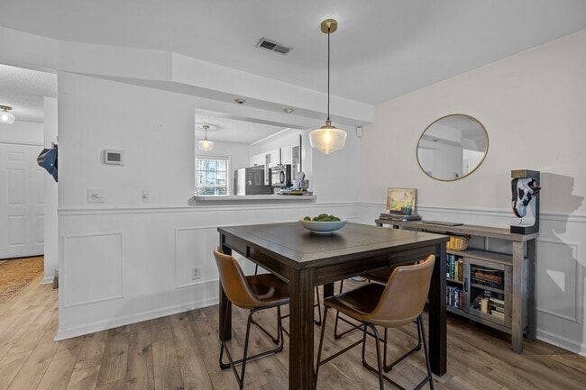 Building Photo - 1258 Maple Shade Ln