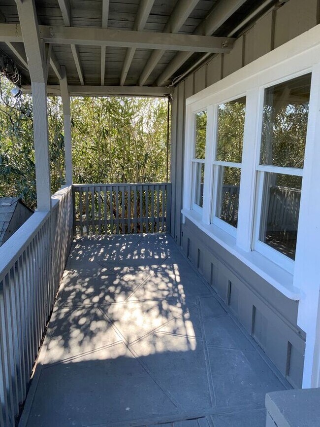 Building Photo - 407 N Washington St