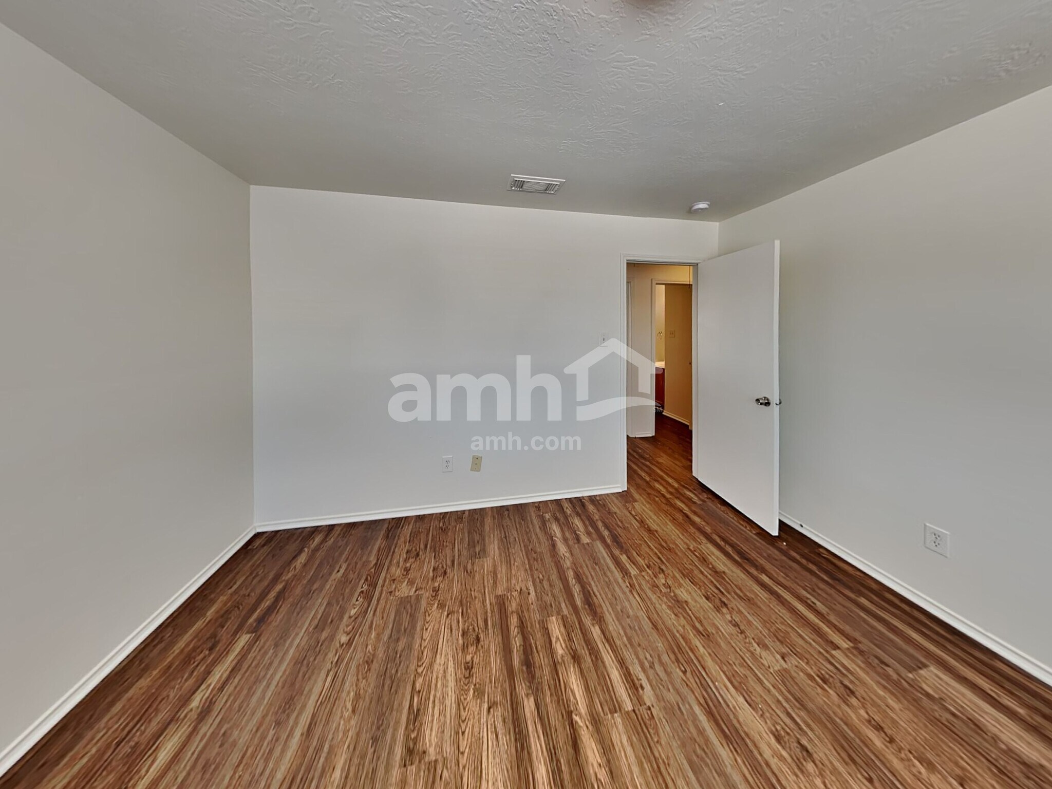 Building Photo - 9514 Chapelstone Ct