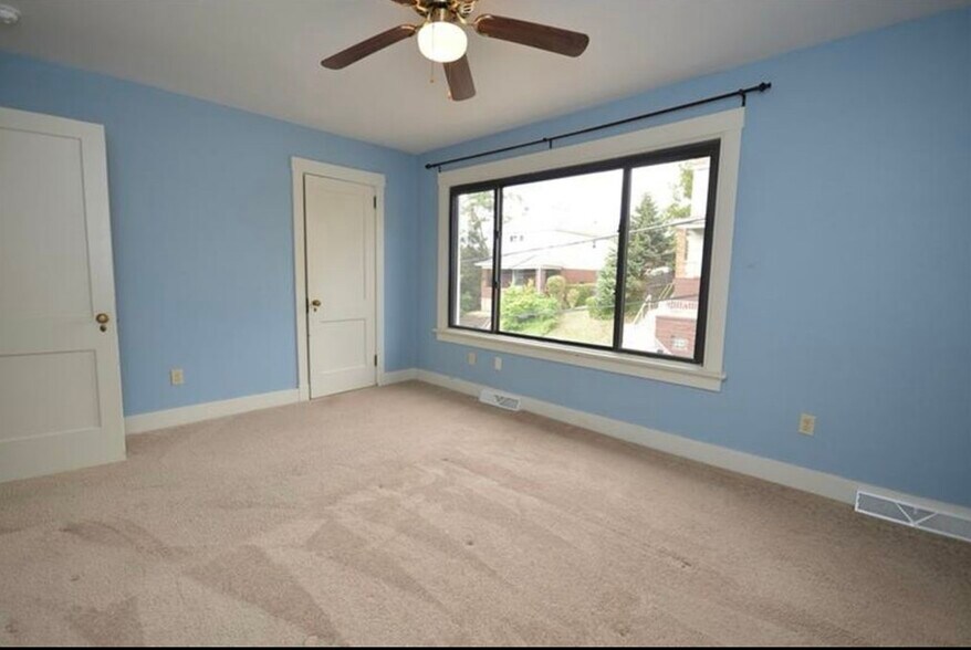 Building Photo - 804 Lilac St