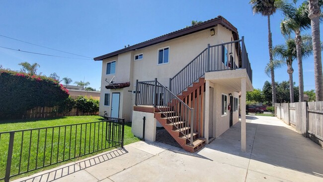 Building Photo - 267 W 6th Ave