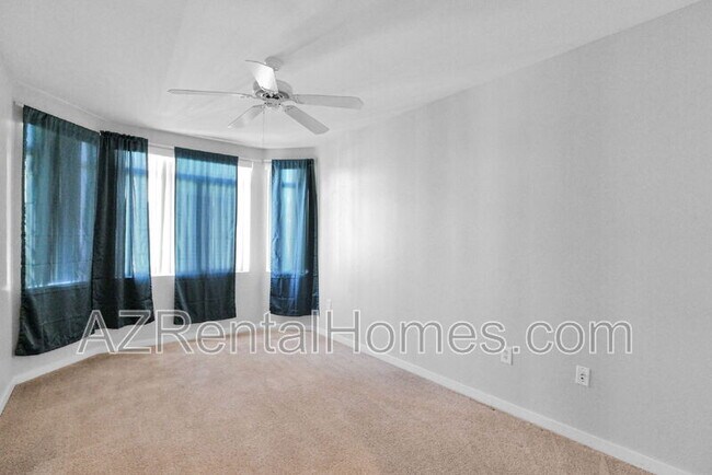 Building Photo - 3633 N 3rd Ave