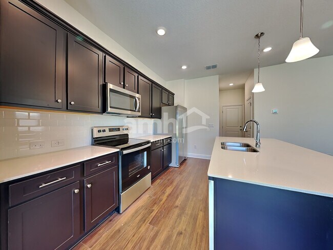 Building Photo - 27280 St Andrews Ave