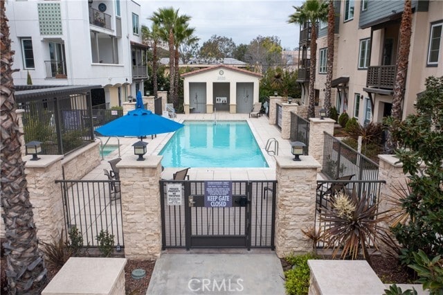 Building Photo - 3327 Doheny Way