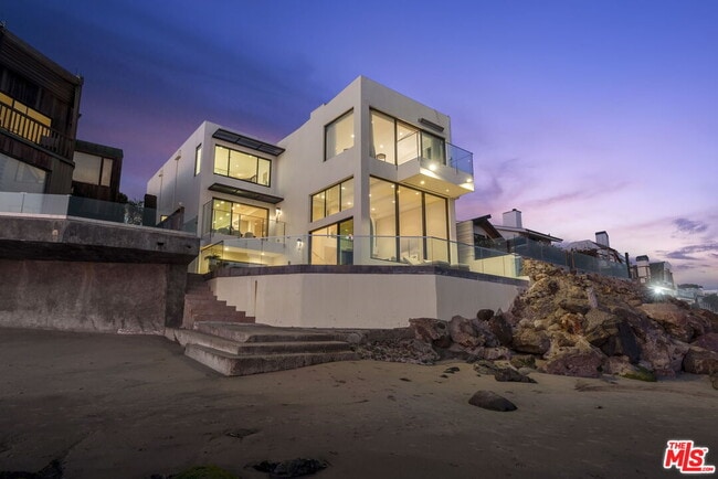 Building Photo - 24146 Malibu Rd