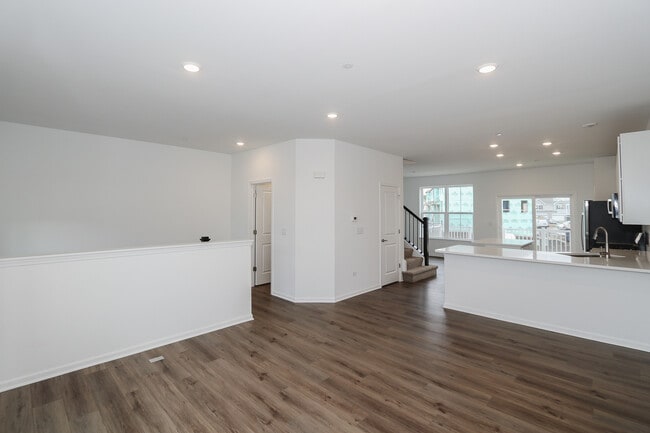Building Photo - 2244 Stonegate Rd