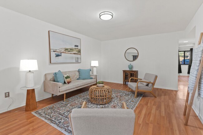 Building Photo - 6071 Majors Ln