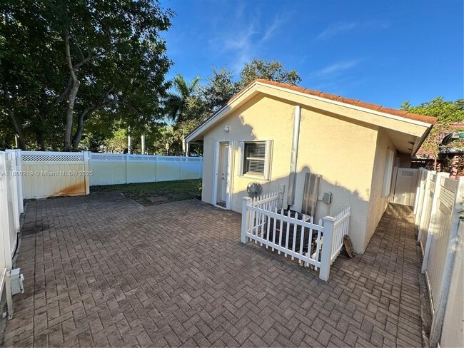 Building Photo - 3150 NW 94th Ave