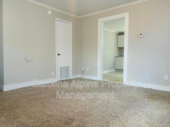 Building Photo - 708 Legrand St