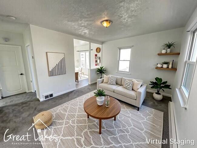 Building Photo - Charming 3 Bedroom 1 Bathroom now available for rent