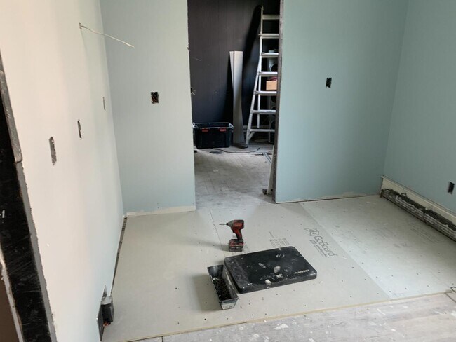Building Photo - 420 Emmet St