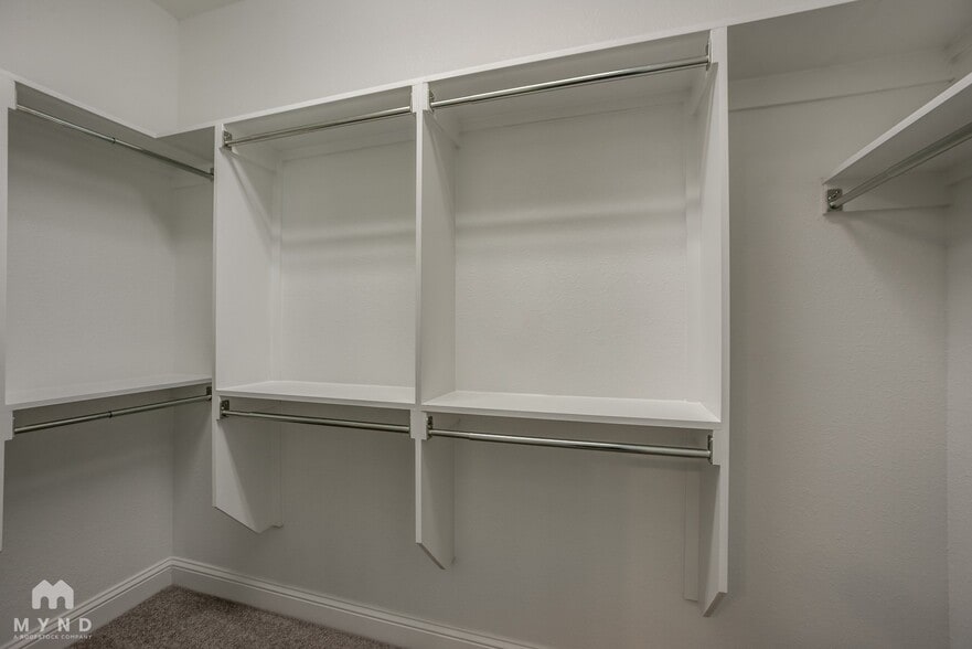 Building Photo - 3313 King Yon Wy