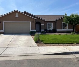 Building Photo - Single Family Home!!