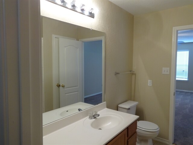 Building Photo - 7522 Drake Cyn