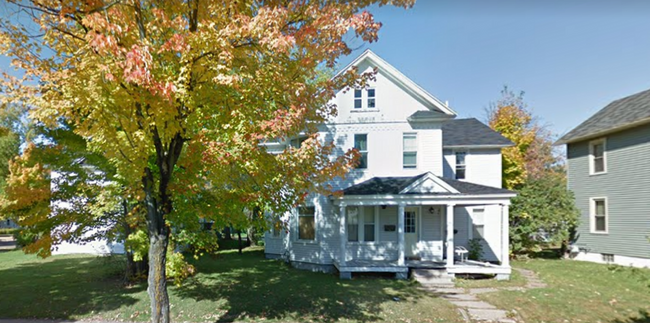 Primary Photo - 708 Chicago Ave