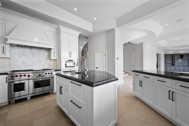 Building Photo - 45 Linda Isle