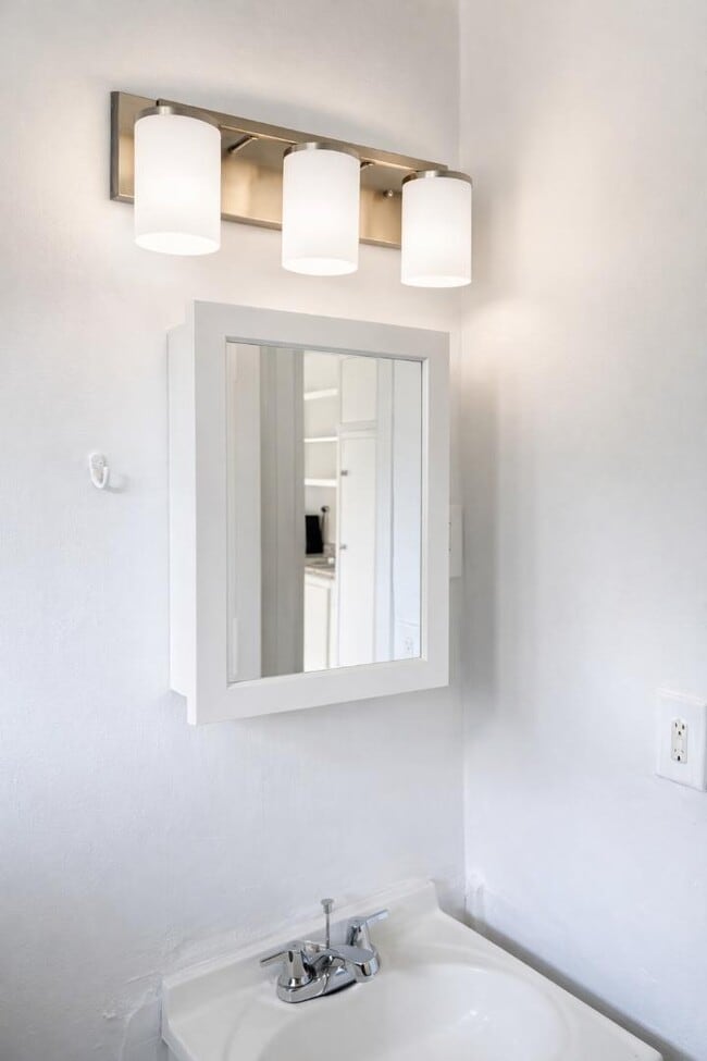 Building Photo - 255 Sunset Ave NW