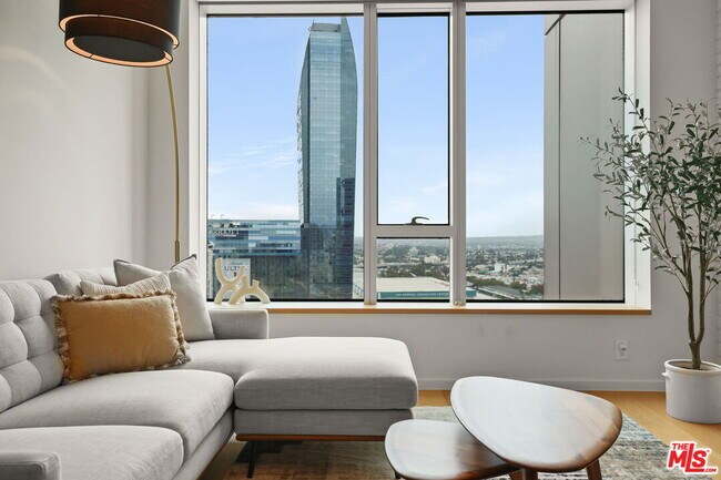 Building Photo - 889 Francisco St