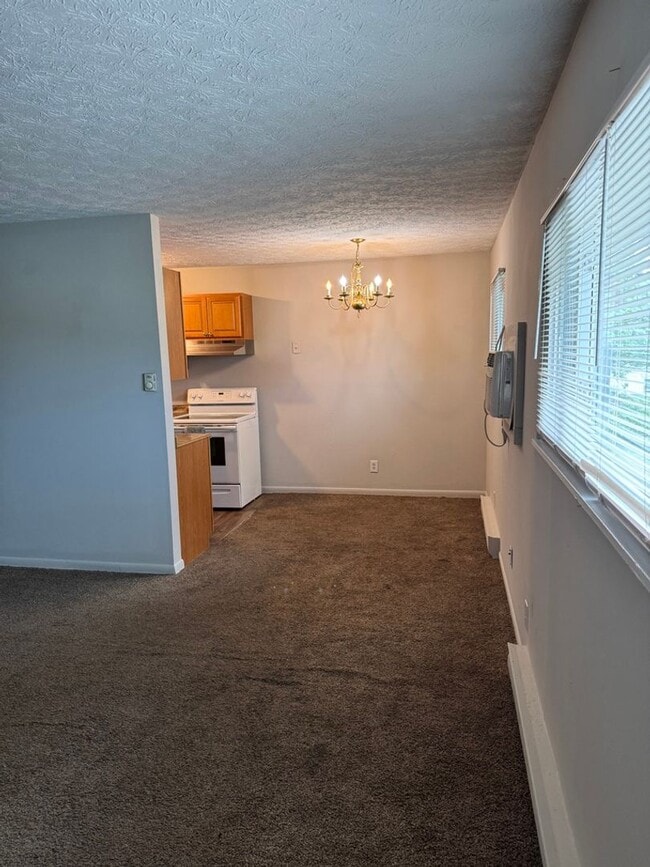 Building Photo - Bright & Fresh 2 Bedroom Apartment – Ready...