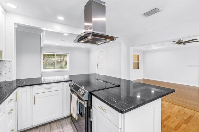 Building Photo - 3301 43rd St