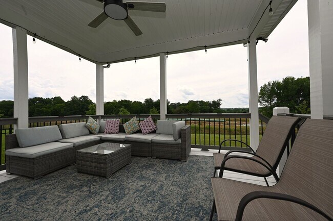 Building Photo - **EXECUTIVE 2022-BUILT HOME IN WILLIAMSON ...