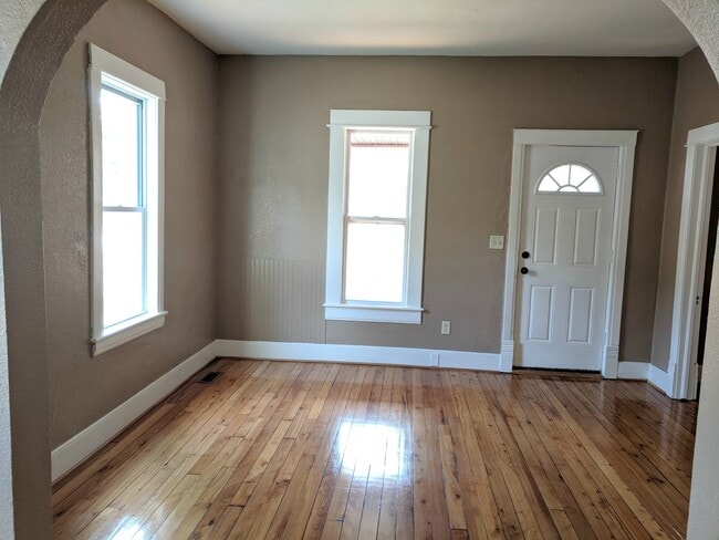 Building Photo - 1666 Smith St