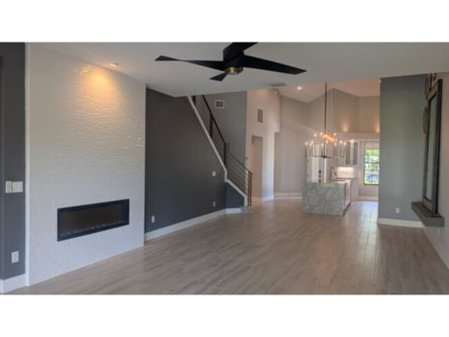 Building Photo - Elegant, Fully Renovated Townhome in Gated Grand Haven Community!