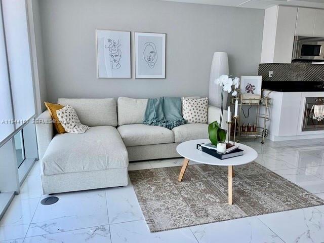 Building Photo - 92 SW 3rd St