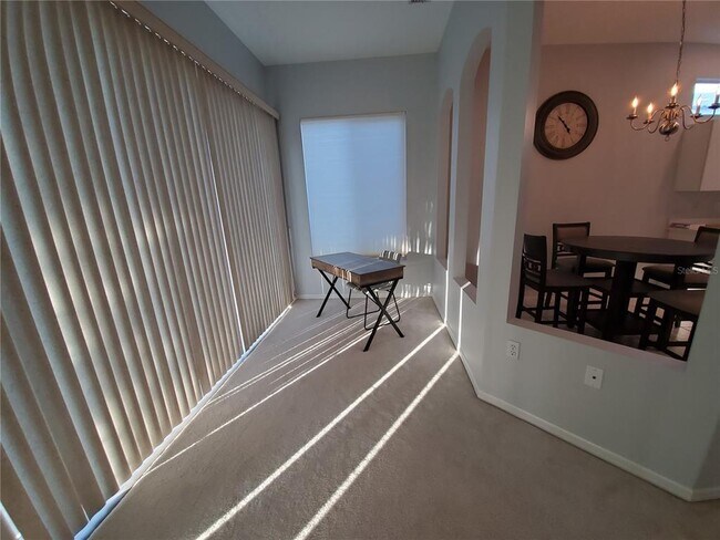 Building Photo - 1141 Southlake Ct
