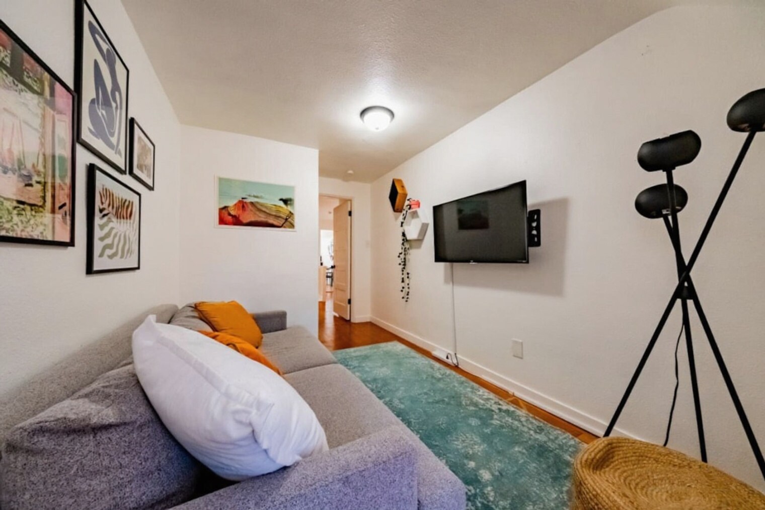 Building Photo - 170 E 100 N