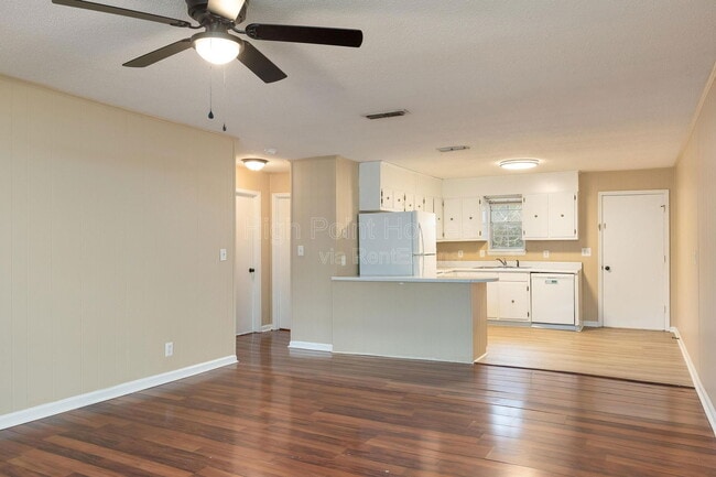 Building Photo - 125 Swafford Rd