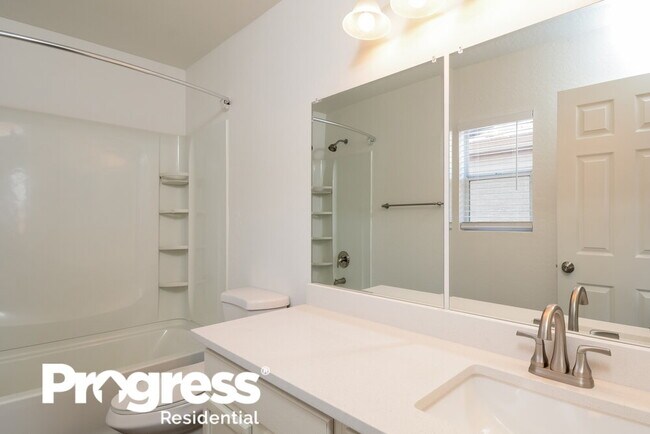 Building Photo - 10162 N 116th Ln