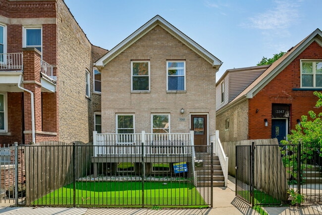 Primary Photo - 3343 W Potomac Ave