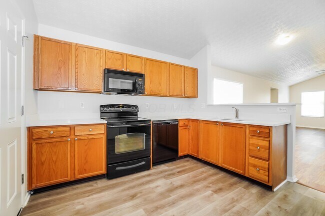 Building Photo - 5393 Blanchard Dr
