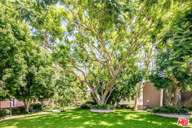 Building Photo - 4549 Alla Rd