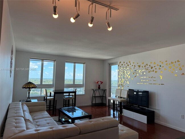 Building Photo - 7350 SW 89th St