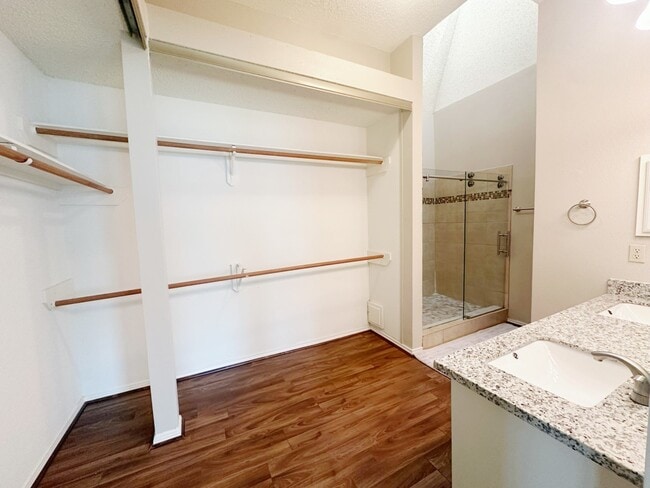 Building Photo - 4434 Waterfall Way