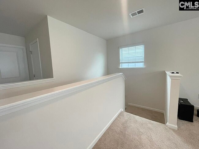 Building Photo - 212 Timber Wood Dr
