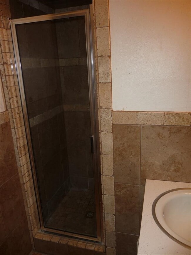 Building Photo - 515 SW 69th St