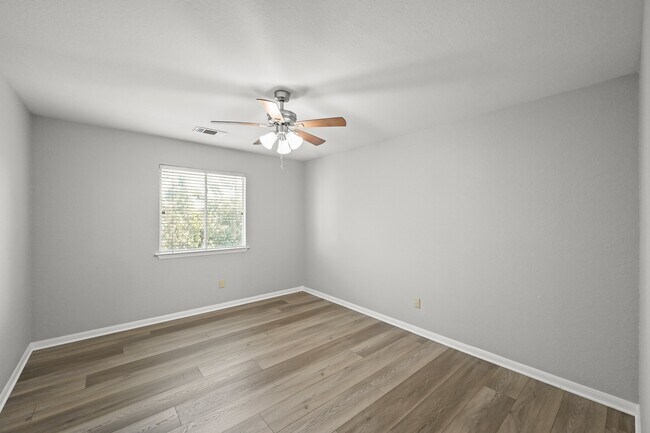 Building Photo - 14614 Hazy Ridge Ln