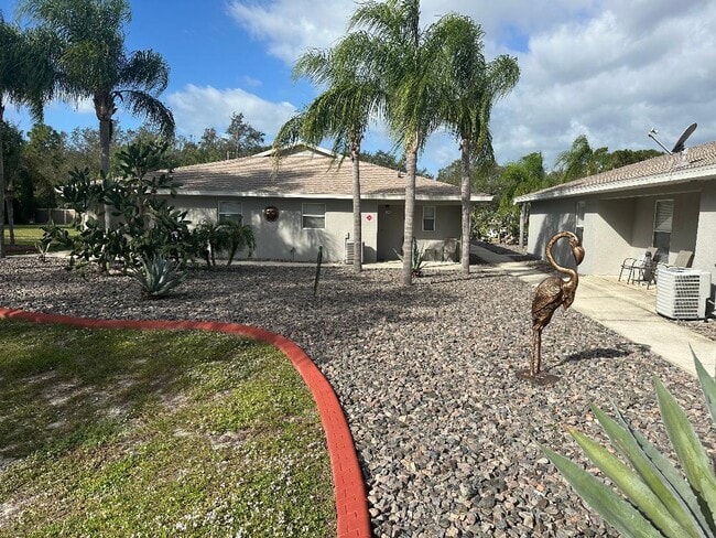 Building Photo - 1568 N Delaware Ave