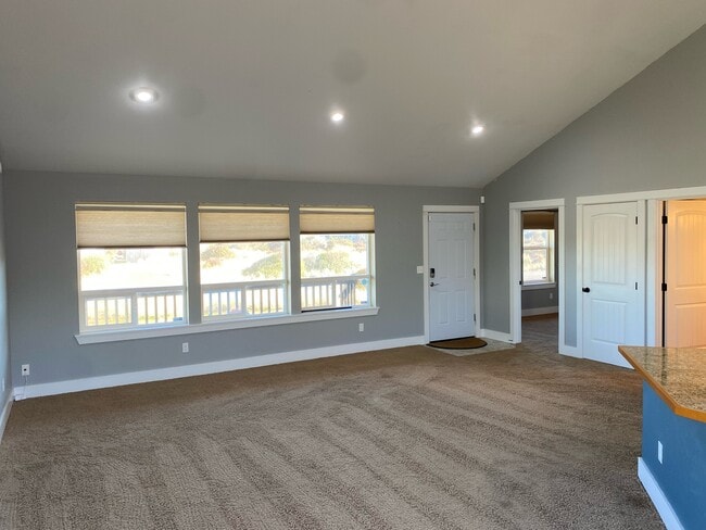 Building Photo - 451 Skylark St SW