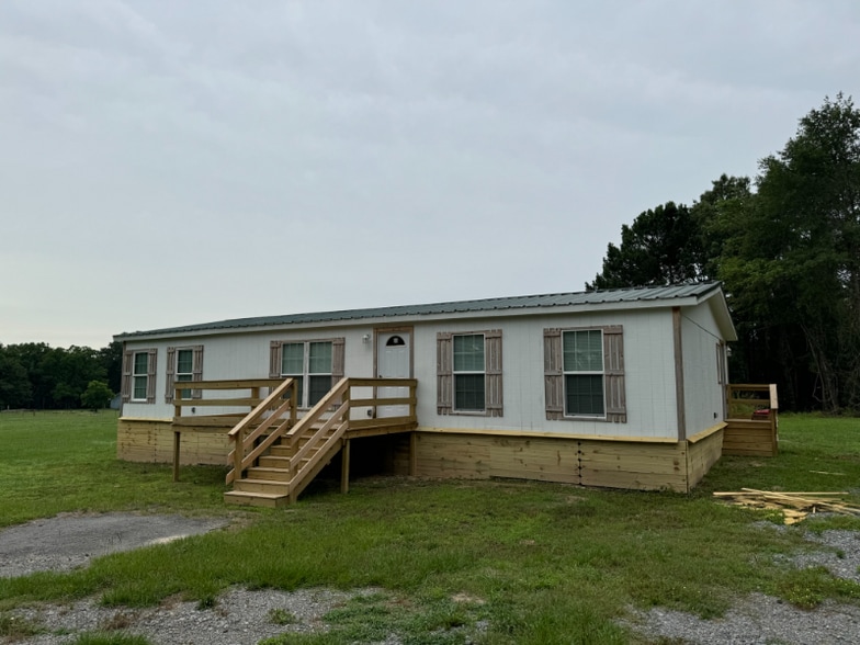 Building Photo - 5723 Atwood Rd