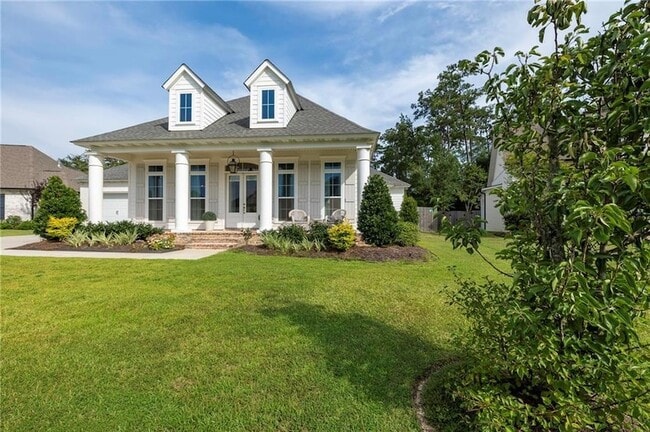 Building Photo - 20138 Brentwood Dr