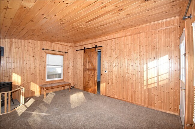 Building Photo - 248 East Ave